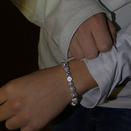 WHITE GLOWING BRACELET